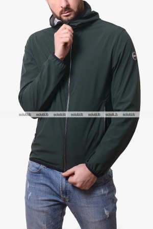 Giubbotto Colmar uomo verde scuro leggero in softshell con cappuccio