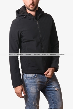 Giubbotto Colmar uomo nero leggero in softshell