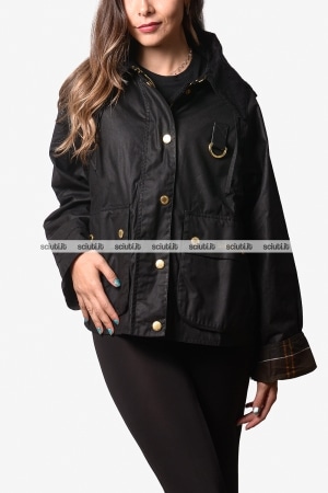 Giubbotto Barbour donna nero Reighton in cotone spalmato