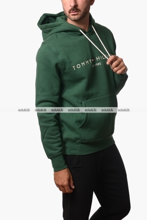 Felpa Tommy Hilfiger uomo verde con cappuccio logo ricamato